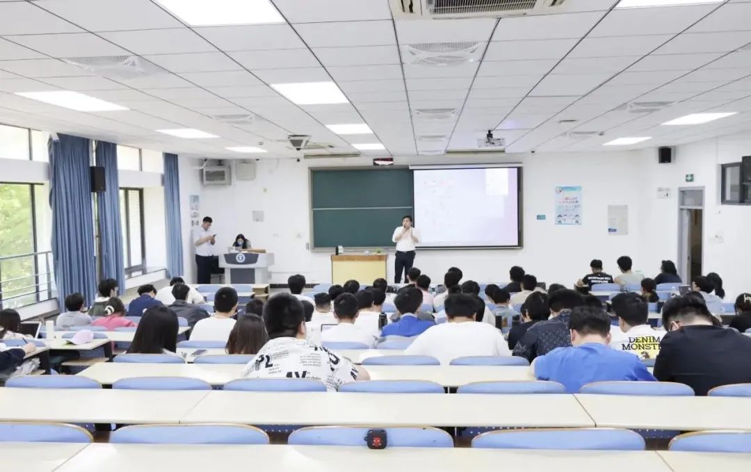 20250427595af2e003aa4f0ab94754863f1dc7e0